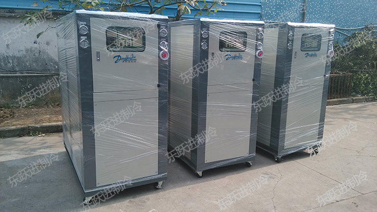 冷水機(jī)廠家 冷水機(jī)廠家